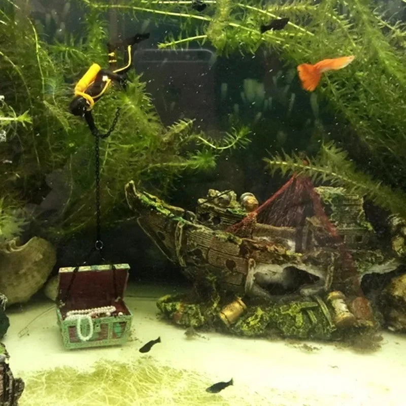 Aquarium Fish Tank Decoration Landscape Pirate Ship Shipwreck Retro Resin Design Accessories Home Decoration